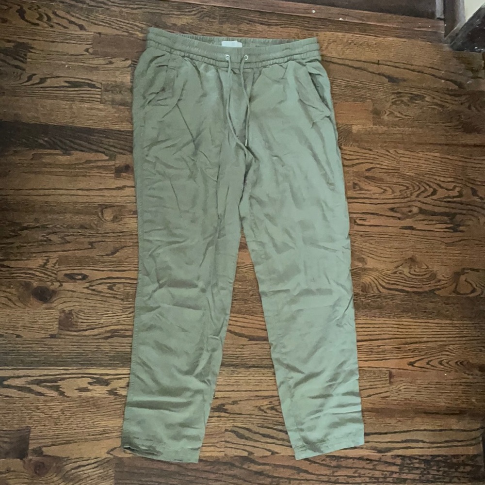 Loose fitting pants